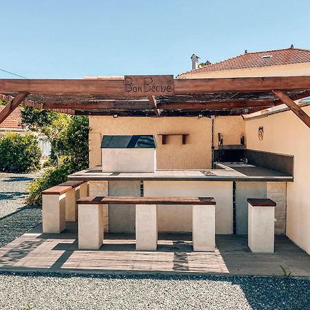Reve D'Azur, Mazet En Bord De Mer, Parking, Piscine Partagee, Terrasse Bbq & Draps Inclus La Nartelle, 1 Salon, 1 Chambre, 1 Cuisine , 1 Sdb Σαιντ-Μαξίμ Εξωτερικό φωτογραφία