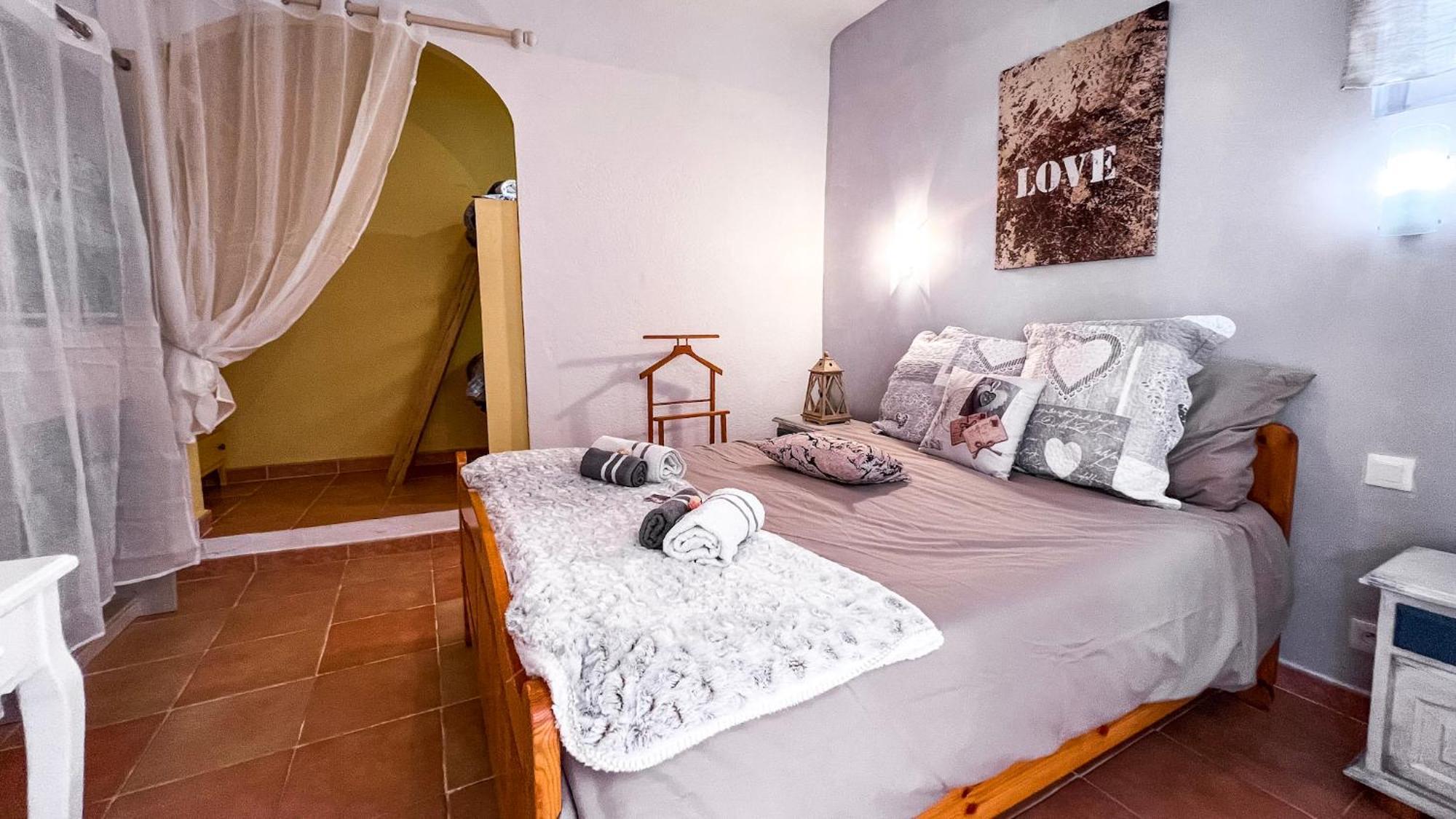 Reve D'Azur, Mazet En Bord De Mer, Parking, Piscine Partagee, Terrasse Bbq & Draps Inclus La Nartelle, 1 Salon, 1 Chambre, 1 Cuisine , 1 Sdb Σαιντ-Μαξίμ Εξωτερικό φωτογραφία